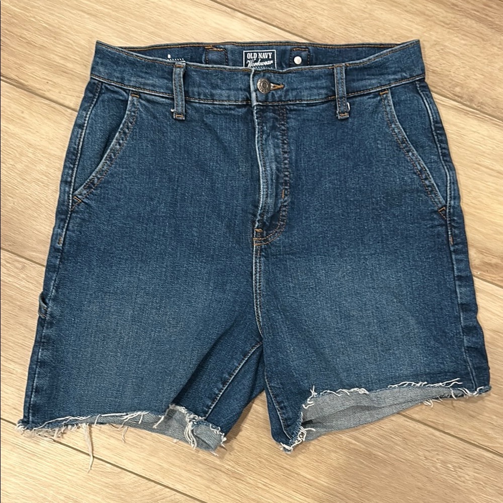 Old Navy Workwear Sky-Hi Straight Extra High Rise Shorts